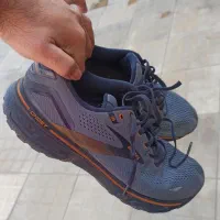 بروکس گاست ۱۵ سایز ۴۴ ۲۸ سانت