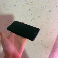 ایفون se2020