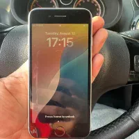 ایفون se 2020|موبایل|نجفآباد, ویلاشهر|دیوار