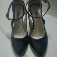 لباس وکفش مجلسی|لباس|زبرخان, |دیوار