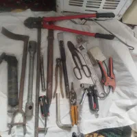 تعدادی ابزارالات