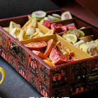 جعبه لوکس دستساز زرشکی و طلایی|صنایع دستی و سایر لوازم تزئینی|تهران, تهراننو|دیوار