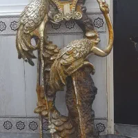 مجسمه طلاووس