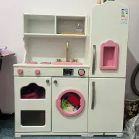 اشپزخانه کودک مخصوص استفاده در پارک سرپوشیده