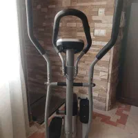 الپیتیکال اسکی فضایی دوچرخه ثابت