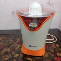 آبمیوه گیری برقی