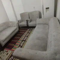 مبل ۷نفره با جلو مبلی ومیزعسلی ۳عدد