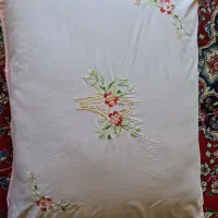 پشتی پنبه ای با رویه تترون گلدوزی شده77در60
