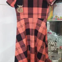 یه عدد مانتو و دو عدد لباس مجلسی و لباس ژیمناستیک|لباس|مشکیندشت, |دیوار