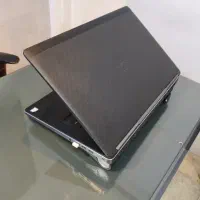 لب تاپ دل گرافیگ ۴