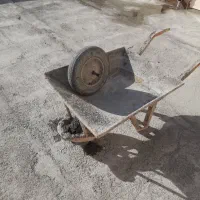 یکسری لوازم بنایی شامل فرغون وبیل و کلنگ و...|مصالح و تجهیزات ساختمان|مشهد, شهرک لشکر (شهرک غرب)|دیوار