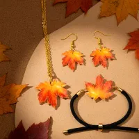 محصولات رزینی گردنبند دستبند هدیه پاییزی موی یار