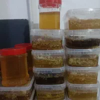 عسل طبیعی موم و عسل