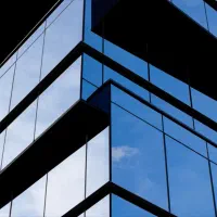 تولید و اجرای انواع شیشه دوجداره