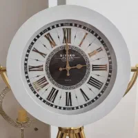 ساعت پایه دار