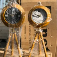 پخش کننده ساعت پایه دار