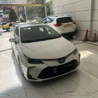 تویوتا کرولا هیبرید ۱۸۰۰بیرنگ