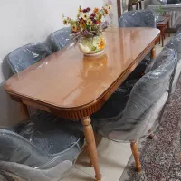 مبلمان ۸ نفره درحد نو با میز ناهار خوری