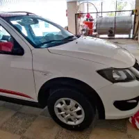 کوییک Rs سفید قرمز