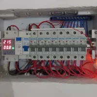 برقکار،برقکاری،برقکشی ساختمان و نصب آیفون تصویری