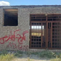 خانه نیمه ساز