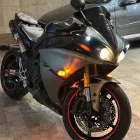 R1 2014 سند دار (cb1300 r6 mt09 gsxs biking cbr )