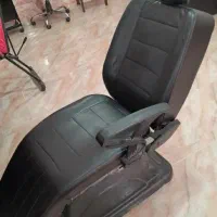 دو عدد صندلی آرایشگری