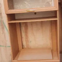 تلویزیون و میز