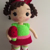 عروسک بافتنی دختر هندوانه|صنایع دستی و سایر لوازم تزئینی|تربت جام, فاز ۳ فرهنگیان|دیوار