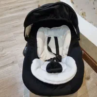 تخت کنار مادر زویی و کریر دلیجان|تخت و صندلی بچه|رشت, معلم|دیوار