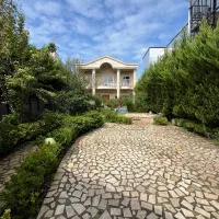 ویلا-باغ-استخردار-لوکیشن-برند-آپادانا