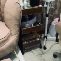 تعدادی وسایل سالن