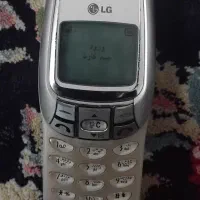 گوشی الجی خیلی قدیمی کلکسیونی وسالم|موبایل|یزد, |دیوار