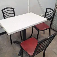 میز و صندلی