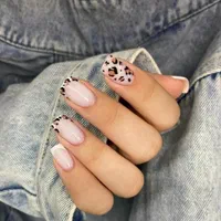 کاشت ناخن حرفه ای|خدمات آرایشگری و زیبایی|هشتگرد, هشتگرد قدیم|دیوار