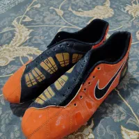 کفش فوتبال استوک دار