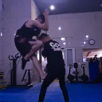 اموزش رزمی کیک بوکسینگ و موی تای