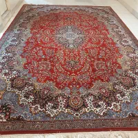 فرش ۱۲ متری کاشان رنگ زمینه لاکی