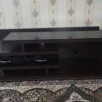 میز تلویزیون بسیار تمیز در حد واندازه نو نو