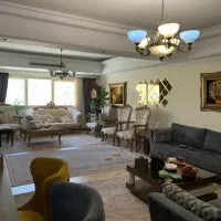 کاشانی ، شربیانی/ ۱۲۰ متر /سالن پرده خور/ زیر قیمت