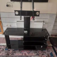 میز تلویزیون شیشه ای