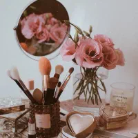 دوره اموزشی میکاپ خانم آنوهه( زیر قیمت)