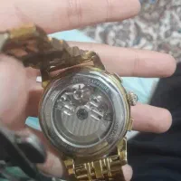 یه عدد ساعت