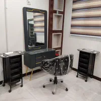 دعوت به همکاری  در لاین های آرایشی|اجارهٔ دفتر کار، اتاق اداری، مطب|شاهین‌شهر, نظامی|دیوار