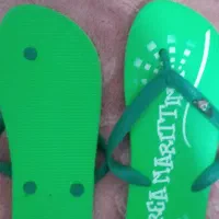 دمپایی انگشتی|کیف، کفش، کمربند|خوی, |دیوار