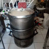 دیگ استیل با درب کارکرده سالم