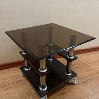 دو میز سالم و نو