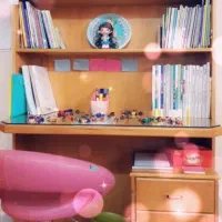 میز تحریر وکتابخانه