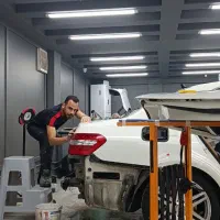 در محل شما لیسه گیری،نقاشی،سنباده پولیش انجام میشه