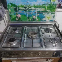 اجاق گاز و تلویزیون